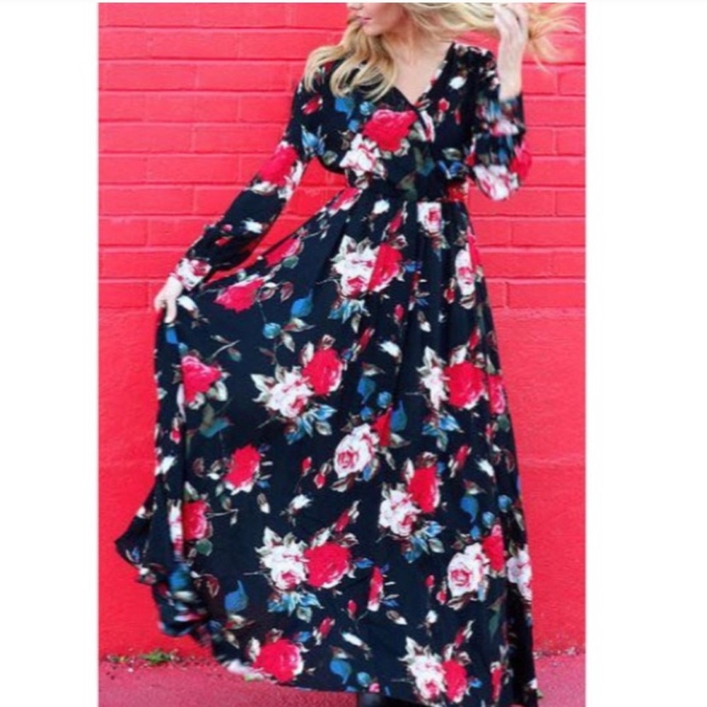 NWOT Floral Maxi Dress